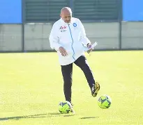 关于尤文图斯补时破门那不勒斯，老妇人稳住争冠节奏（意甲焦点战）的信息