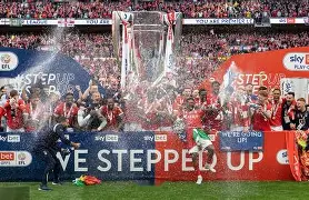 九游互动体验_利物浦英超击败诺丁汉森林努涅斯抽射得分(热刺厉害!坐稳英超榜首 利物浦助穆里尼奥登顶)